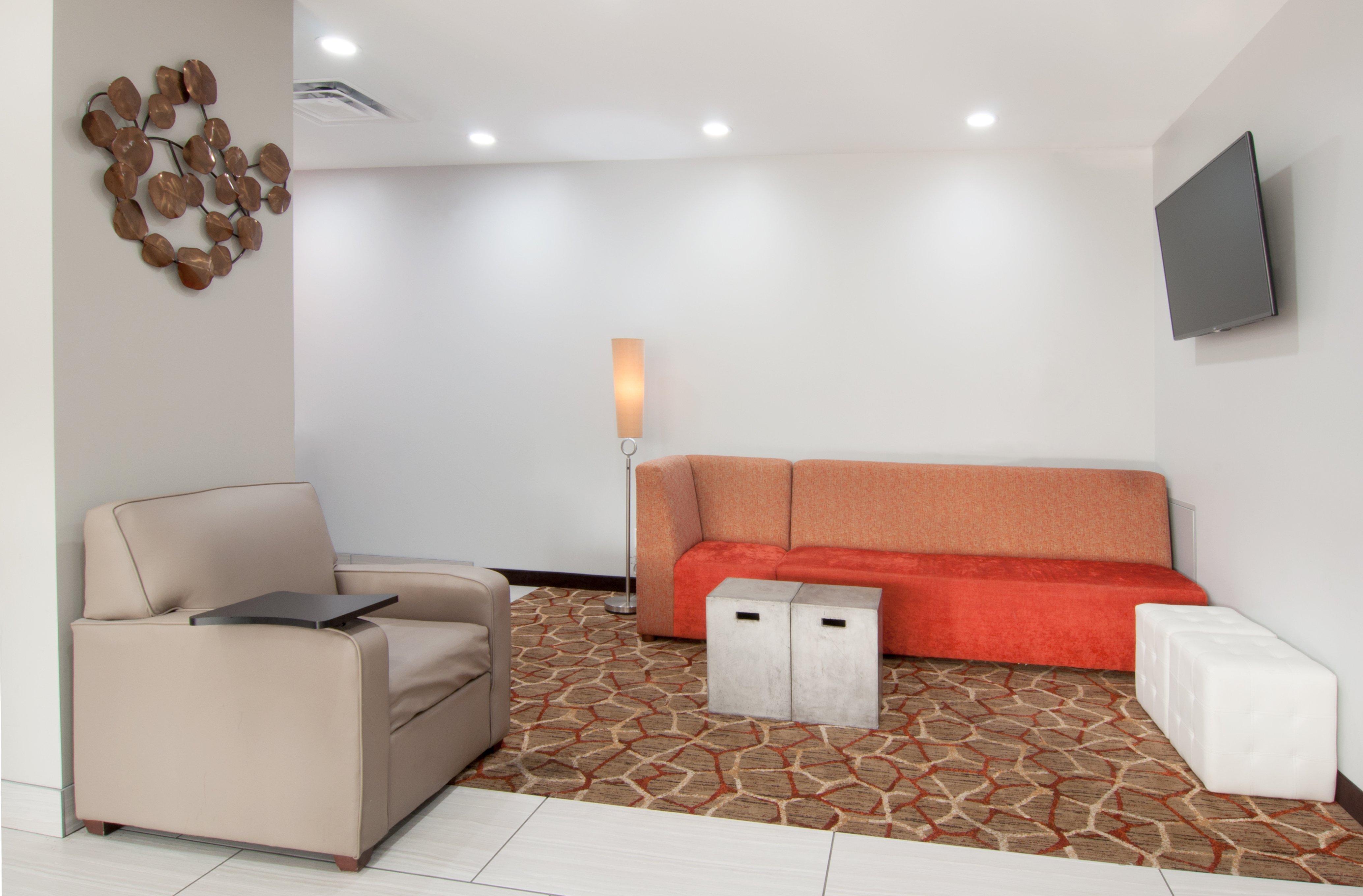 Holiday Inn Express & Suites Nashville-I-40 & I-24 Екстер'єр фото