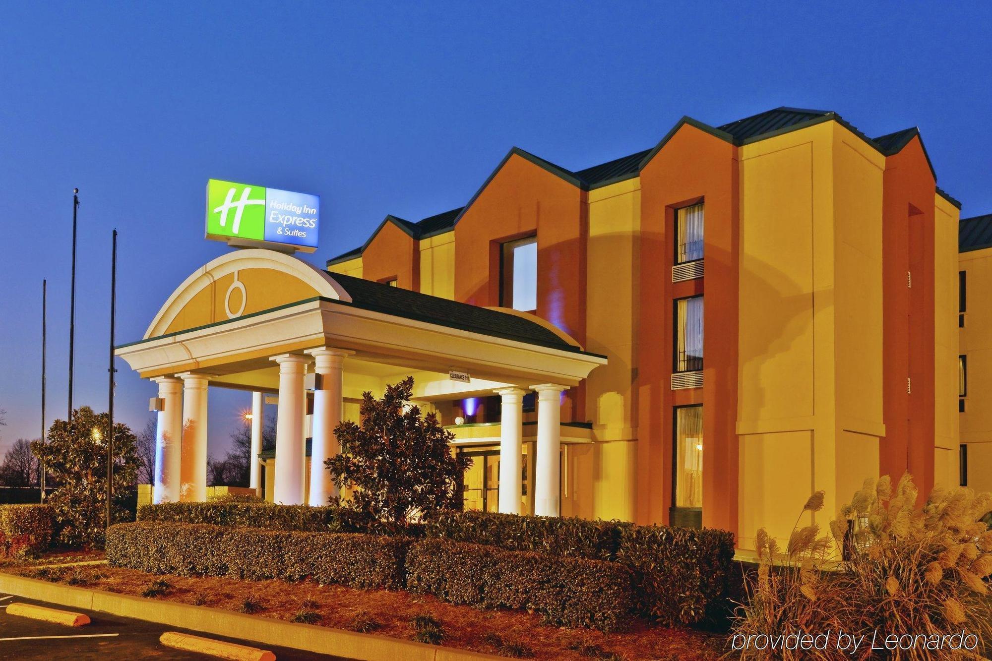 Holiday Inn Express & Suites Nashville-I-40 & I-24 Екстер'єр фото